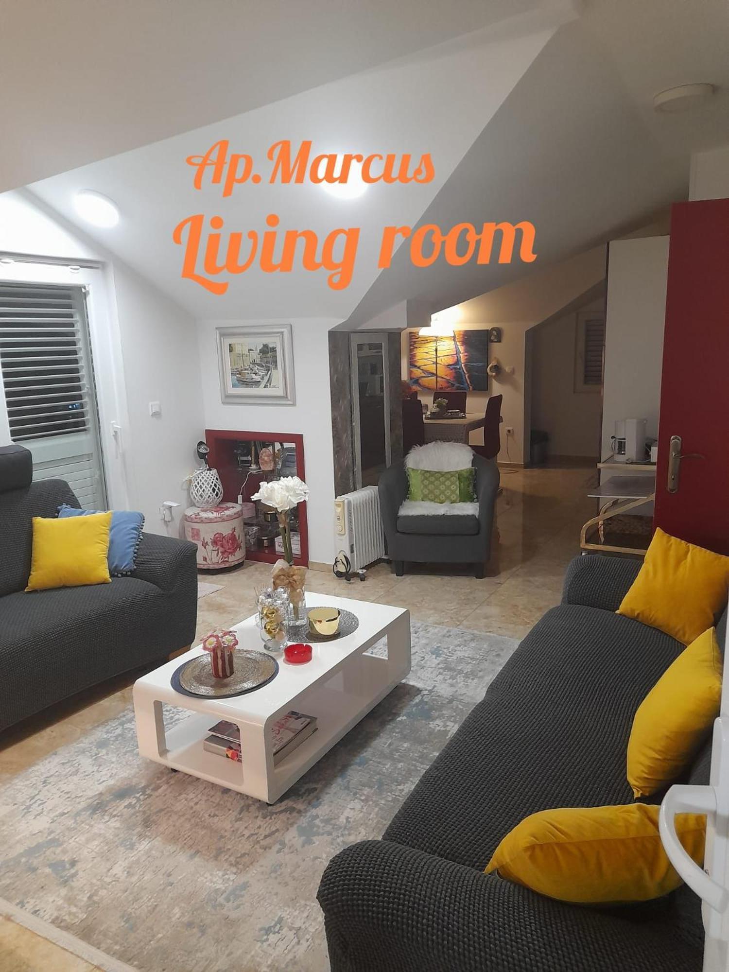 Apartments Marcus & Pascal 希贝尼克 外观 照片